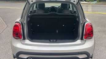 MINI Hatchback 1.5 Cooper Classic 3dr Auto