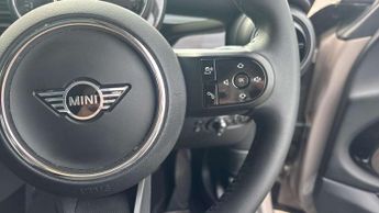 MINI Hatchback 1.5 Cooper Classic 3dr Auto