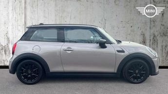 MINI Hatchback 1.5 Cooper Classic 3dr Auto