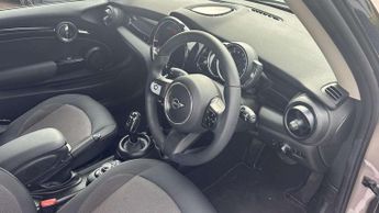 MINI Hatchback 1.5 Cooper Classic 3dr Auto