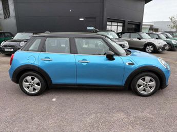 MINI Hatchback 5dr 1.5 Cooper Classic II 5dr Auto