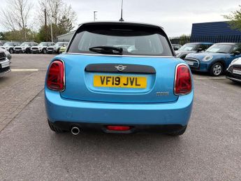 MINI Hatchback 5dr 1.5 Cooper Classic II 5dr Auto