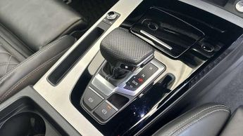 Audi Q5 40 TDI Quattro S Line 5dr S Tronic [Tech Pack]