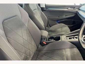 Volkswagen Golf 1.5 eTSI Style 5dr DSG