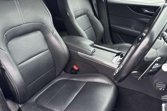 Jaguar XE 2.0 P250 R-Dynamic Black 4dr Auto