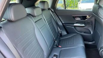 Mercedes-Benz GLC GLC 220d 4Matic AMG Line Premium 5dr 9G-Tronic