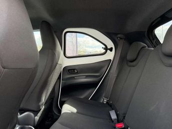 Toyota Aygo X 1.0 VVT-i Edge 5dr Auto