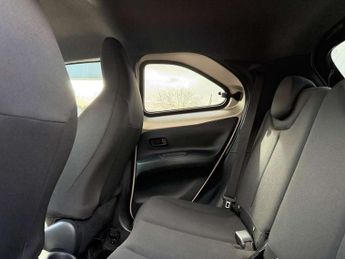 Toyota Aygo X 1.0 VVT-i Edge 5dr Auto