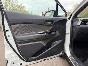 Toyota C-HR 1.8 Hybrid Excel 5dr CVT
