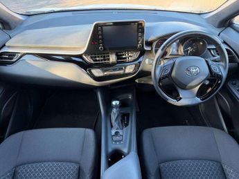 Toyota C-HR 1.8 Hybrid Icon 5dr CVT