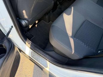 Toyota C-HR 1.8 Hybrid Icon 5dr CVT