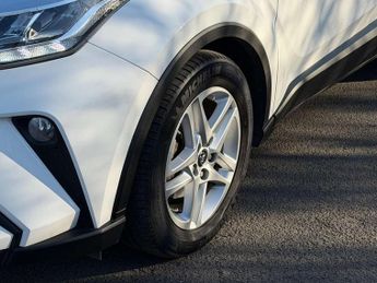 Toyota C-HR 1.8 Hybrid Icon 5dr CVT
