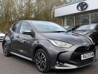 Toyota Yaris 1.5 Hybrid Design 5dr CVT