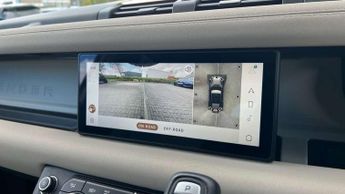 Land Rover Defender 3.0 D250 SE 110 5dr Auto