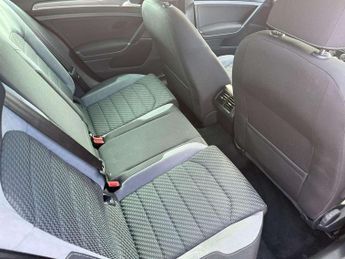 Volkswagen Golf 1.5 TSI EVO 150 R-Line 5dr DSG