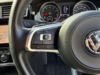 Volkswagen Golf 1.5 TSI EVO 150 R-Line 5dr DSG