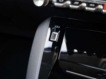 Peugeot 208 1.2 PureTech 100 Allure 5dr EAT8