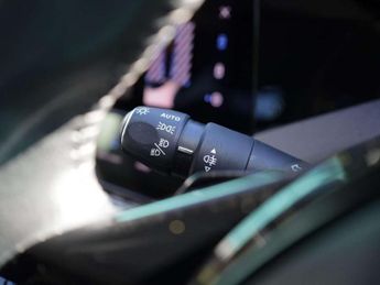 Peugeot 308 1.2 PureTech Allure Premium 5dr EAT8