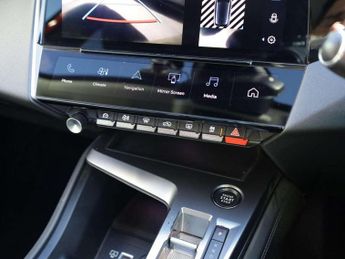 Peugeot 308 1.2 PureTech Allure Premium 5dr EAT8