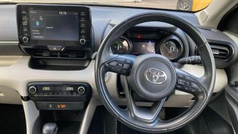 Toyota Yaris 1.5 Hybrid Excel 5dr CVT