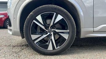 Volvo XC90 2.0 B5D [235] Plus Dark 5dr AWD Geartronic