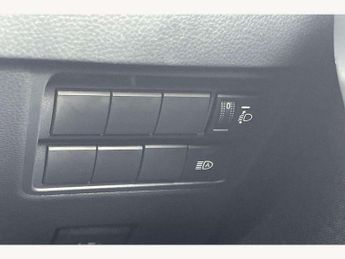 Toyota Yaris 1.5 Hybrid Design 5dr CVT