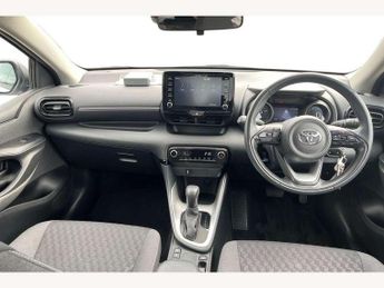 Toyota Yaris 1.5 Hybrid Design 5dr CVT