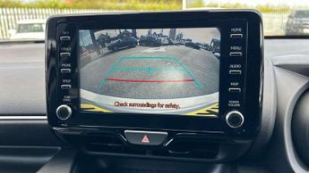 Toyota Yaris 1.5 Hybrid Design 5dr CVT