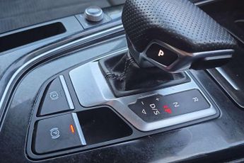 Audi A4 Avant 35 TFSI Black Edition 5dr S Tronic