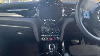 MINI Hatchback 2.0 Cooper S Sport Premium 3dr Auto