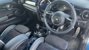 MINI Hatchback 2.0 Cooper S Sport Premium 3dr Auto