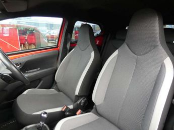 Toyota Aygo 1.0 VVT-i X-Trend TSS 5dr x-shift