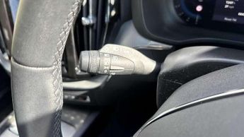Volvo XC60 2.0 B4P Plus Dark 5dr Geartronic