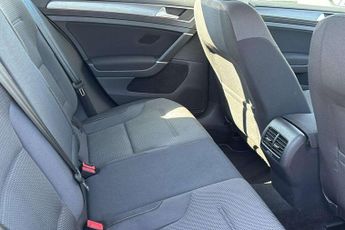 Volkswagen e-Golf 99kW e-Golf 35kWh 5dr Auto