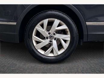Volkswagen Tiguan 2.0 TDI Life 5dr DSG