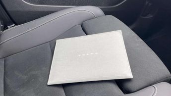 Volvo XC40 2.0 B4P Plus Dark 5dr Auto