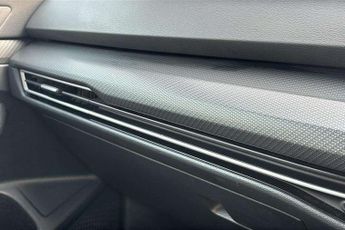 Volkswagen Golf 1.5 eTSI 150 R-Line 5dr DSG