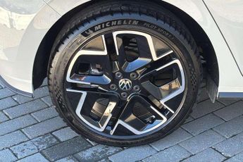 Volkswagen Polo 1.0 TSI 115 R-Line 5dr DSG