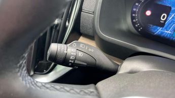 Volvo XC90 2.0 B5P Plus Dark 5dr AWD Geartronic