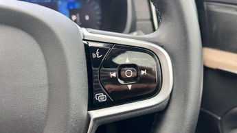Volvo XC90 2.0 B5P Plus Dark 5dr AWD Geartronic