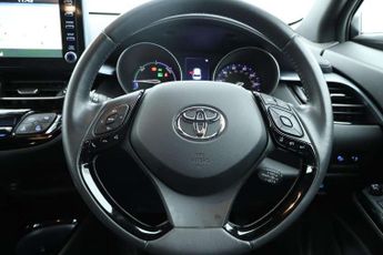 Toyota C-HR 1.8 Hybrid Design 5dr CVT
