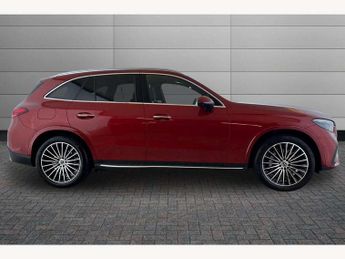 Mercedes-Benz GLC GLC 300 4Matic AMG Line Premium Plus 5dr 9G-Tronic