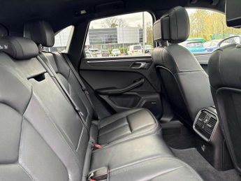 Porsche Macan 5dr PDK
