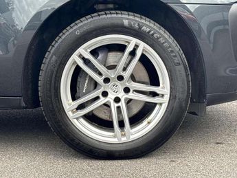 Porsche Macan 5dr PDK