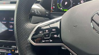 Volkswagen Arteon Shooting Brake 1.4 TSI eHybrid R-Line 5dr DSG