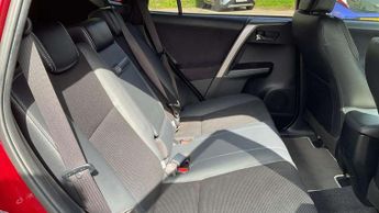 Toyota RAV4 2.5 VVT-i Hybrid Design TSS 5dr CVT