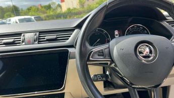 Skoda Superb 2.0 TDI CR SE L Executive 5dr DSG [7 Speed]