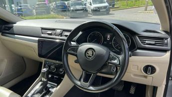Skoda Superb 2.0 TDI CR SE L Executive 5dr DSG [7 Speed]