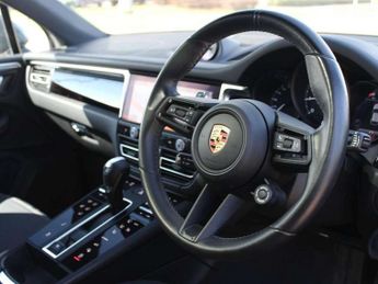 Porsche Macan T 5dr PDK