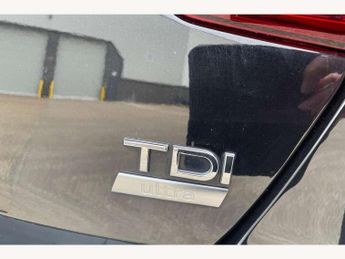 Audi A4 Avant 2.0 TDI Ultra 190 S Line 5dr S Tronic